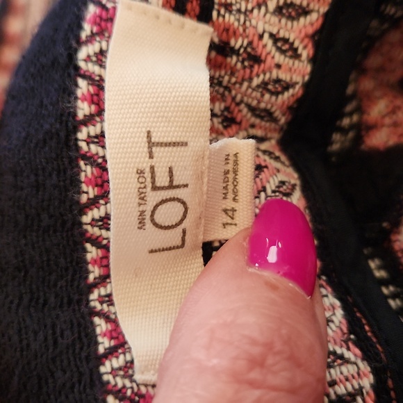 LOFT Riviera Short - Picture 3 of 5